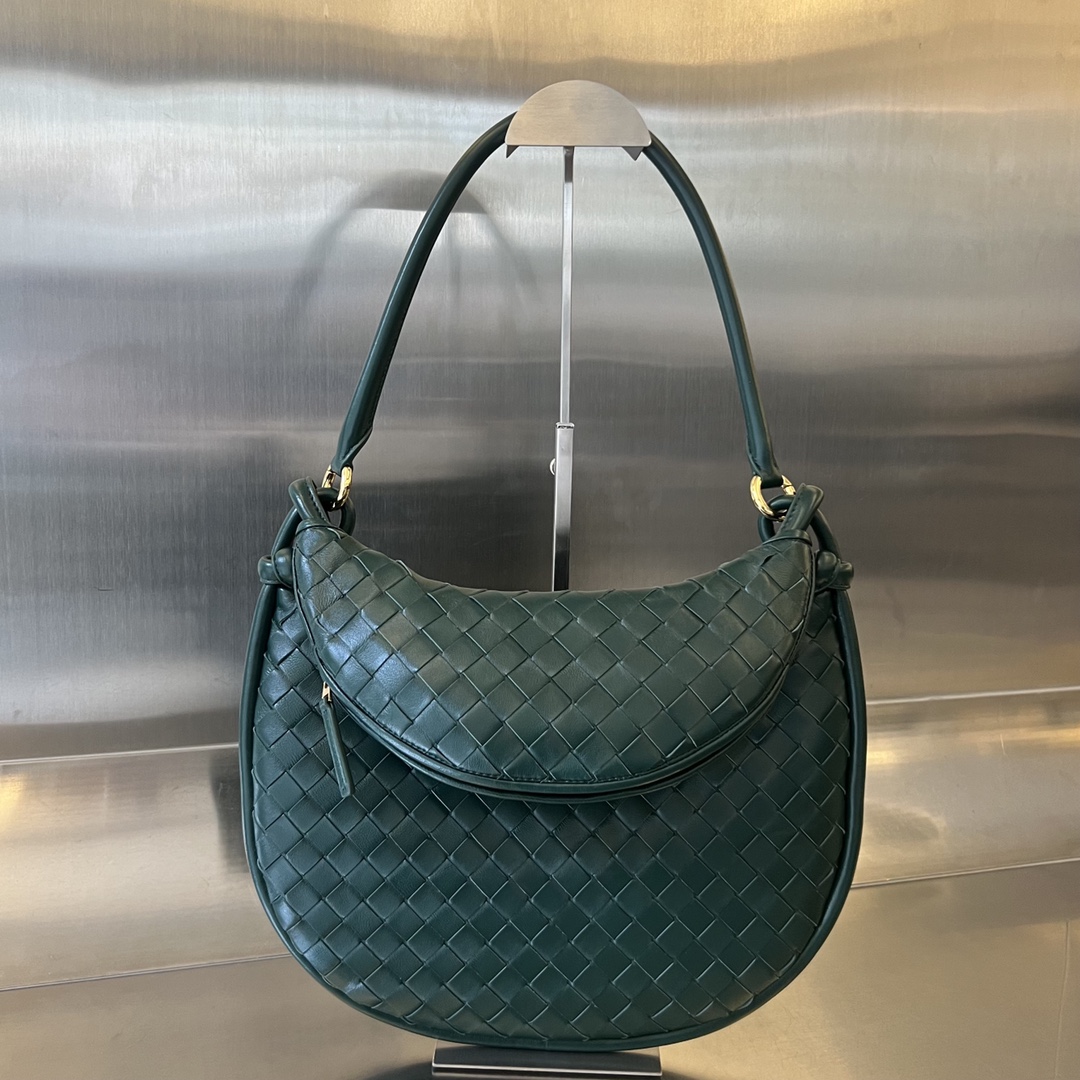 Medium Gemelli Intrecciato Leather Shoulder Bag Emerald Green